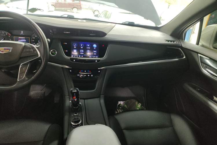 Used Cadillac XT5 2022 2.0T Two-Wheel Drive Luxury Version
