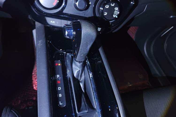 Used Honda Vezel 2019 1.5L CVT Pioneer Edition China V