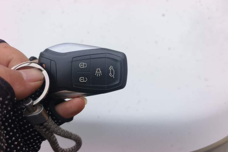 Used Soueast DX3 2018 1.5L Manual Luxury Model Vehicle Key