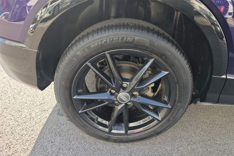 Used Audi Q2L 2018 35 TFSI Launch Exclusive Edition China VI
