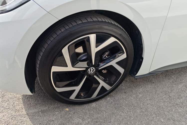 Used Volkswagen ID.3 2025 Smart Edition Ultra-Intelligent Oxygen Version Exterior 4