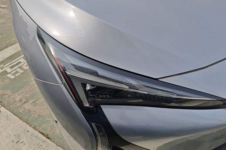 Used ARCFOX Alpha S5 2024 560MAX 185kW Right Front Headlight