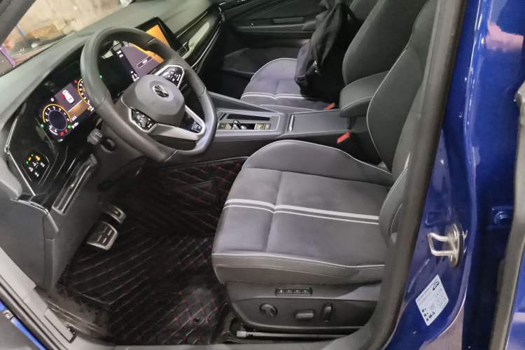 Used Volkswagen Golf 2021 280TSI DSG R-Line Left Front Seat