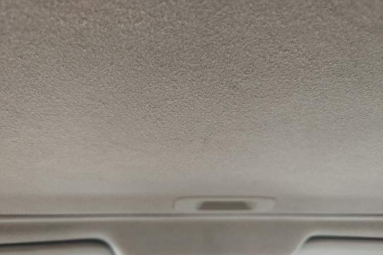 Used Nissan Tiida 2011 1.6L CVT Smart Version Headliner