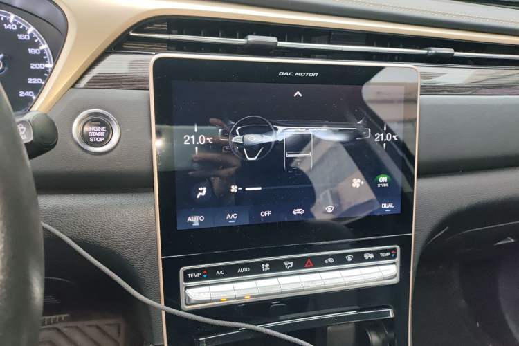 Used GAC Trumpchi GS5 2019 270T Automatic Luxury Edition Audio And AC Panel