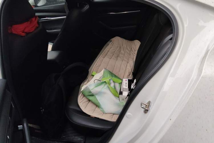 Used Mazda 3 Axela 2020 2.0L Automatic Zhiya Edition
