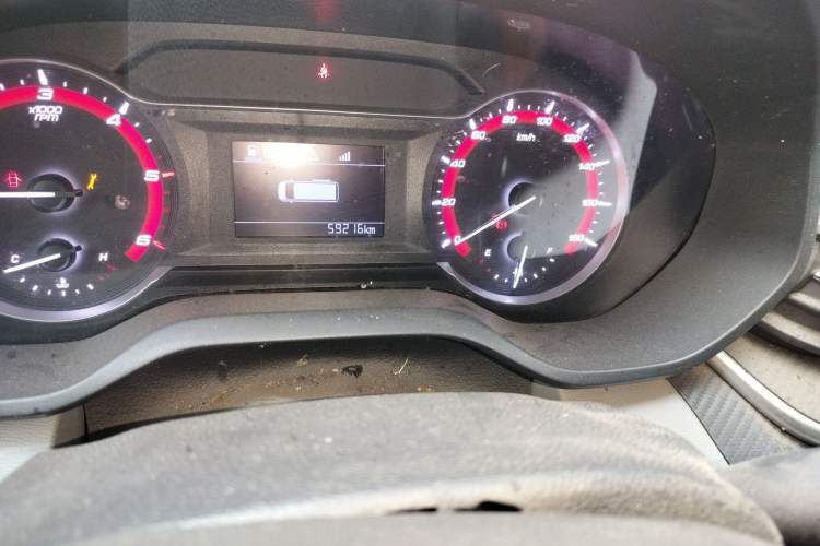 Used SAIC MAXUS Xintu V90 2021 2.0T Manual Zhiyun King Rear-Drive Single-Tire Long Wheelbase High-Roof 7-Seater