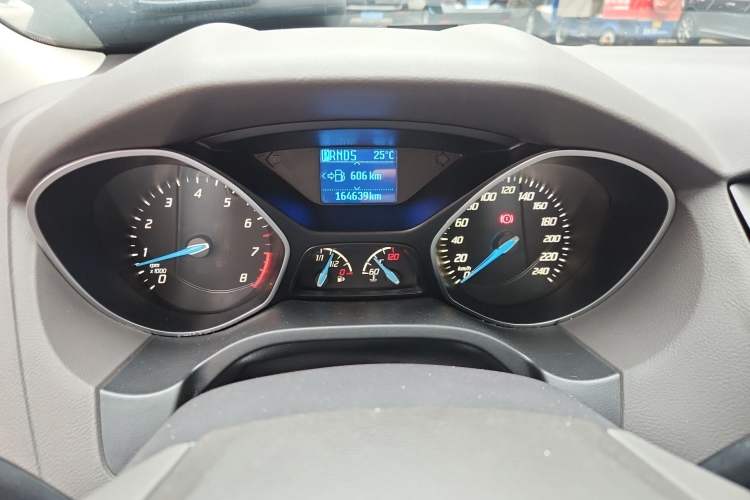 Used Ford Focus 2012 Hatchback 1.6L Automatic Fashion Edition