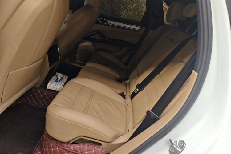 Used Porsche Cayenne 2018 Cayenne S 2.9T Left Rear Seat