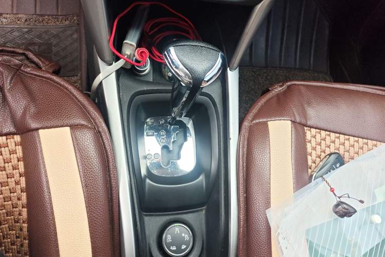 Used Citroen C3-XR 2015 1.6THP Automatic Smart Model Gear Lever