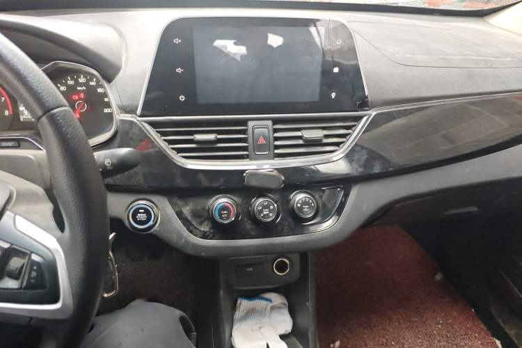 Used Baojun 310 2016 1.2L Manual Luxury Model