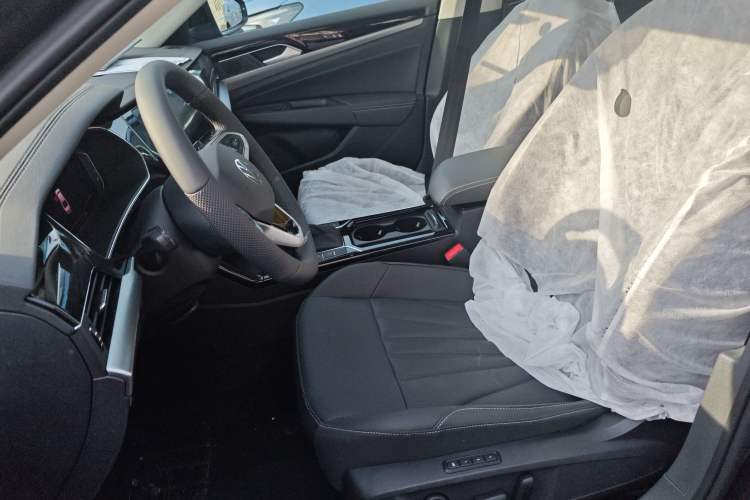 Used Volkswagen Passat 2026 Model, Outstanding 380TSI Xingkong Longteng Edition