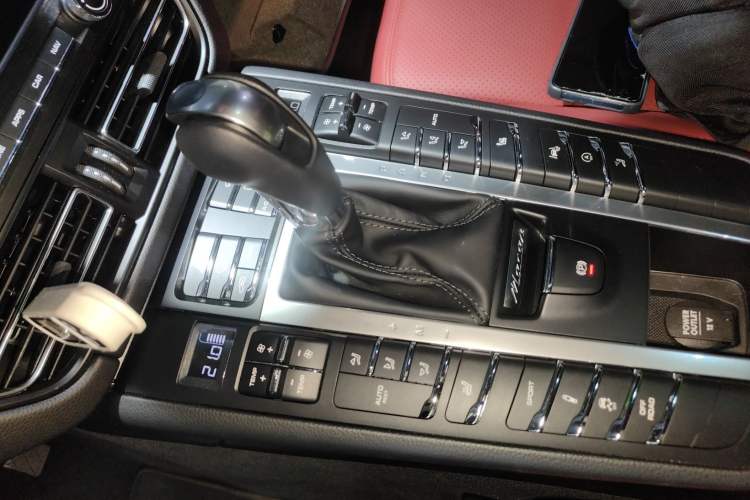 Used Porsche Macan 2018 Macan 2.0T
