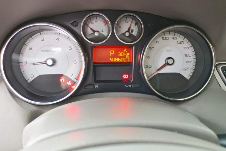 Used Peugeot 308 2014 Enjoyment Edition Classic 1.6L Automatic Fashion Model