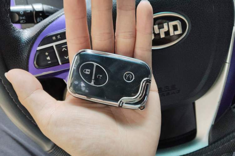 Used BYD S6 2014 2.0L Manual Elite Version 5 Seats