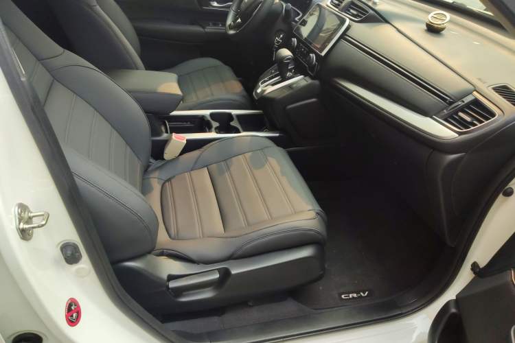 Used Honda CR-V 2019 240TURBO CVT 2WD Comfort Version China V Right Front Seat