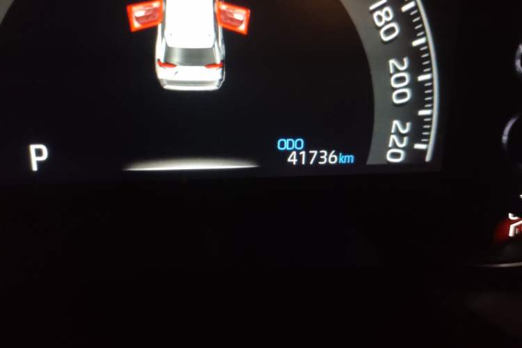 Used Toyota RAV4 2021 2.0L CVT Two-Wheel Drive Fashion PLUS Edition Odometer Close Up