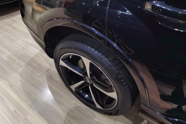 Used Audi Q7 2020 55 TFSI quattro S line sports model