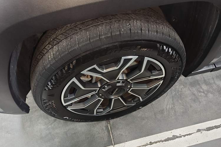 Used Haval H Dog New Energy 2023 DHT-PHEV 105km Tide Electric Version Plus Left Front Wheel Hub