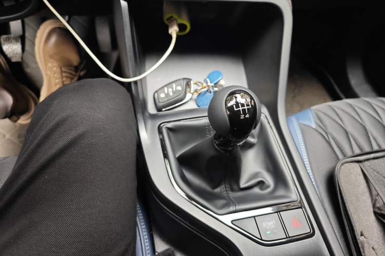 Used Roewe i5 2023 1.5L Manual Comfort Edition
