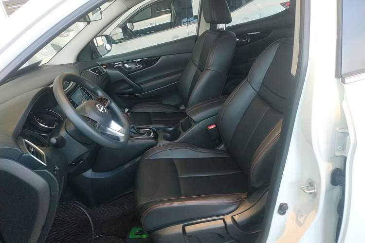 Used Nissan Qashqai 2023 Classic 2.0L CVT XV Comfort Edition