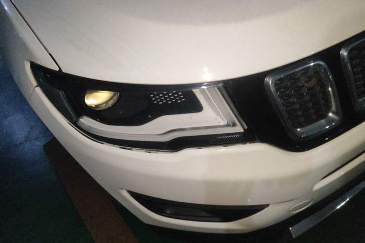 Used Jeep Compass 2017 200T Automatic Family Edition
