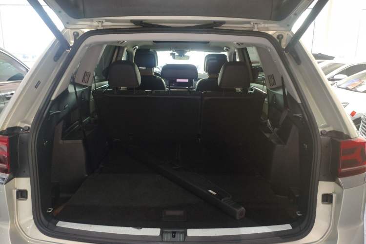 Used Volkswagen Teramont 2021 380TSI Four-Wheel Drive Prestige Flagship Edition Trunk