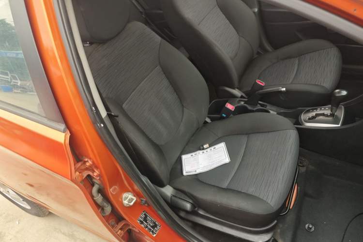 Used Hyundai Verna Ray 2014 1.4L Automatic GLX