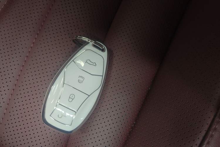 Used Hongqi H5 2025 1.5T DCT Qiyun 500 000th Unit Commemorative Edition Vehicle Key