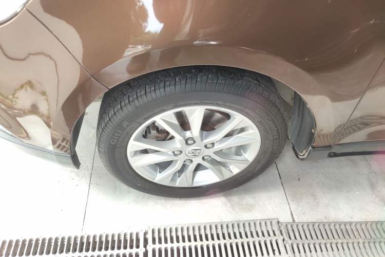 Used Baojun 730 2015 1.8L Manual Comfort ESP Version 7-seater