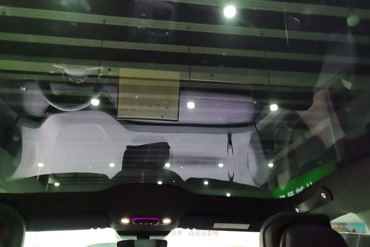 Used Xiaomi Auto SU7 2024 Rear-Drive Long-Range Intelligent Driving Version Headliner