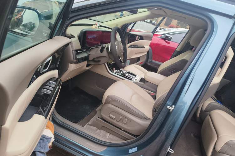 Used Kia Carnival 2021 2.0T Flagship Edition Driver Seat