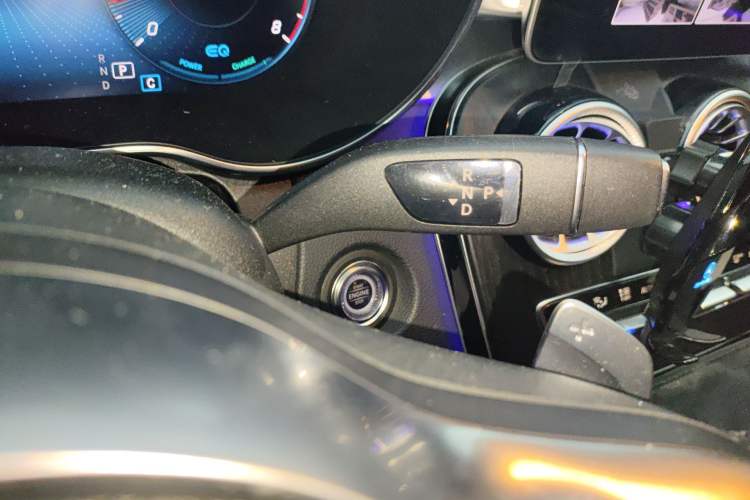 Used Mercedes-Benz C-Class 2020 Restyled C 260 L Sport Edition Gear Lever