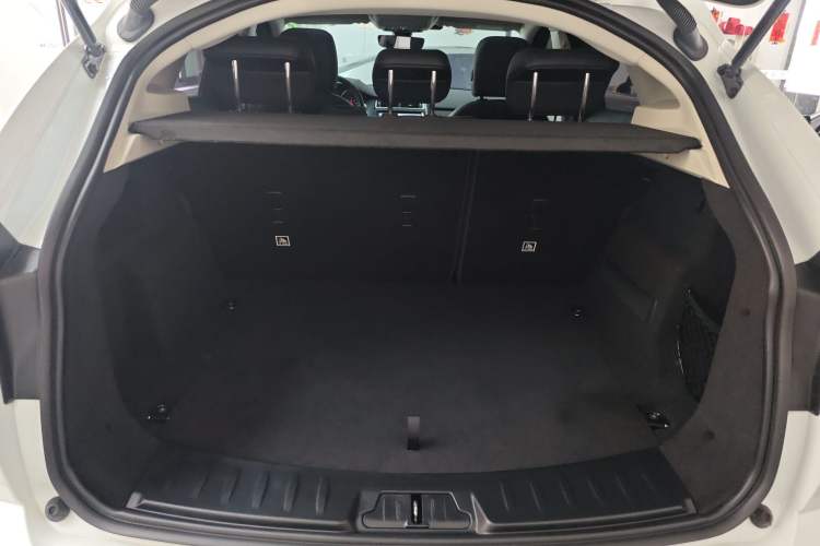 Used Jaguar E-PACE 2018 P200 S China VI Trunk