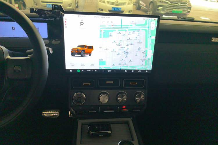 Used iCAR V23 2025 401 Two-Wheel Drive Intelligent Driving Version Audio And AC Panel