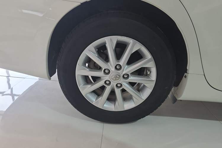 Used Toyota Camry 2016 2.0G 10th Anniversary Leading Edition