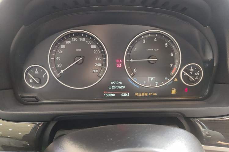 Used BMW 5 Series 2014 525Li Luxury Design Package
