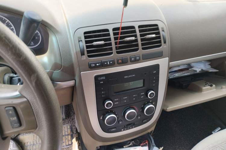Used Buick GL8 2014 2.4L Classic Edition