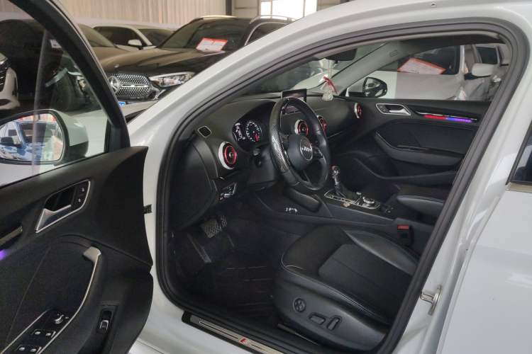 Used Audi A3 2018 30th Anniversary Edition Limousine 35 TFSI Fashion Model