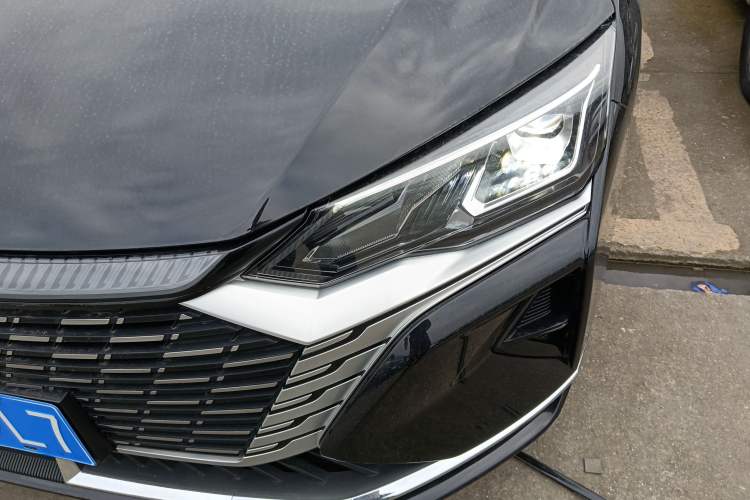 Used Dongfeng Aeolus Yixuan MAX 2024 1.5T Luxury Edition