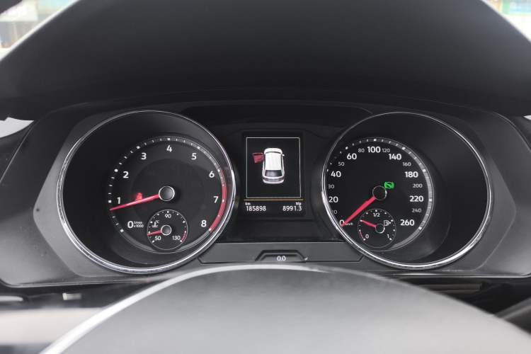 Used Volkswagen Tiguan L 2018 330TSI Automatic Two-Wheel Drive Luxury Edition Instrument Cluster