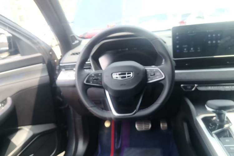 Used Geely Auto Preface 2024 2.0TD Qingyun Edition Steering Wheel