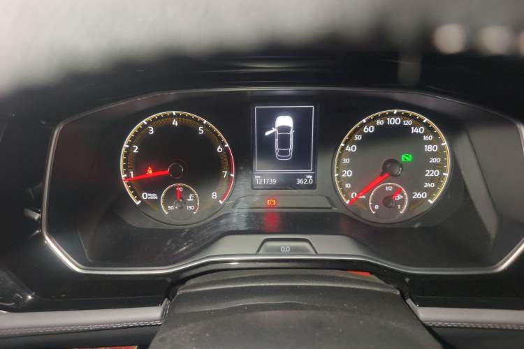 Used Volkswagen Sagitar 2020 280TSI DSG Comfort Version China VI Standard Odometer Close Up