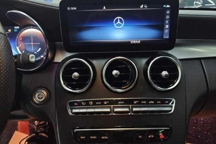 Used Mercedes-Benz C-Class 2021 C 200 L Fashion Edition Sport Version Audio And AC Panel