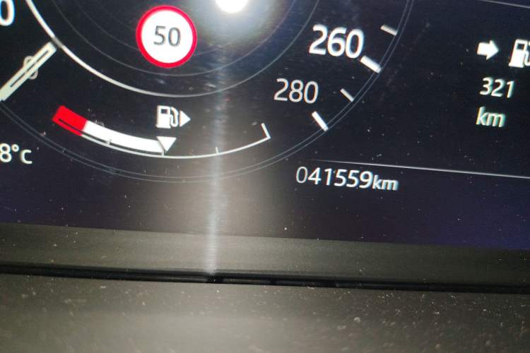 Used Land Rover Range Evoque 2021 Range Rover Velar 249 PS R-Dynamic S Performance Edition Odometer Close Up