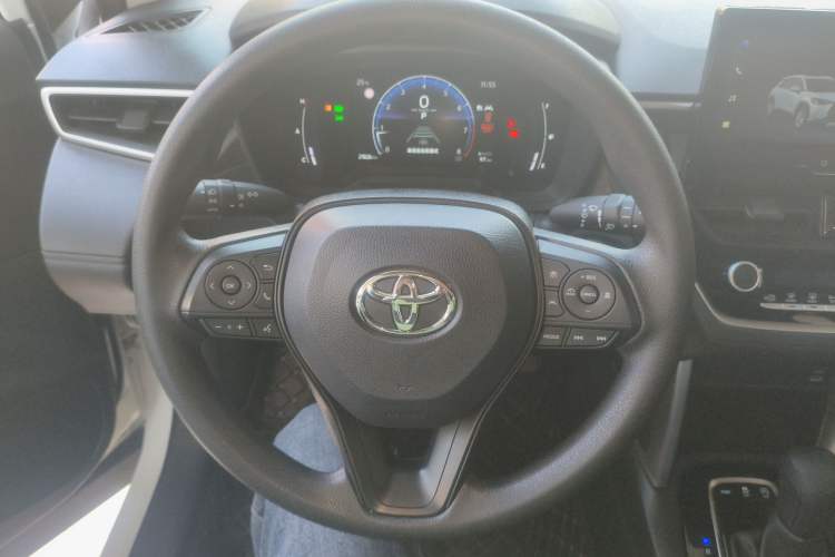 Used Toyota Corolla Cross 2024 2.0L Elite Edition Steering Wheel