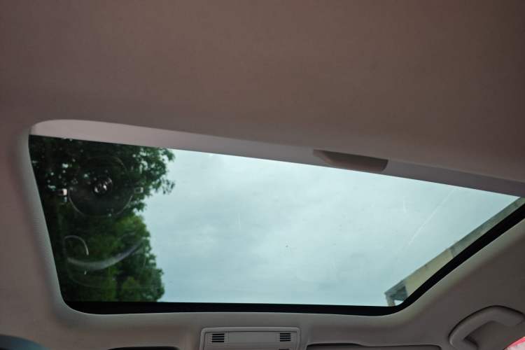 Used Volkswagen Golf 2017 230TSI Automatic Luxury Million-Vehicle Commemorative Edition
