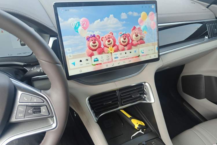 Used BYD Song PLUS New Energy 2025 DM-i 160KM Flagship Model Audio And AC Panel