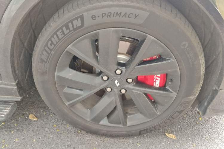 Used Li Auto L7 2023 Max model Right Front Wheel Hub