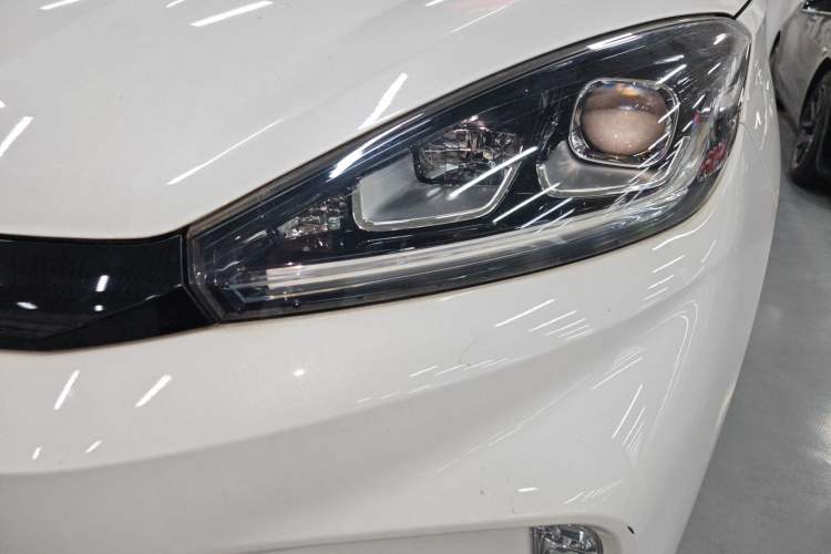 Used WM Motor EX5 2019 EX5 ZhiXing 2.0 Extra Innovation Edition 400 Left Front Headlight